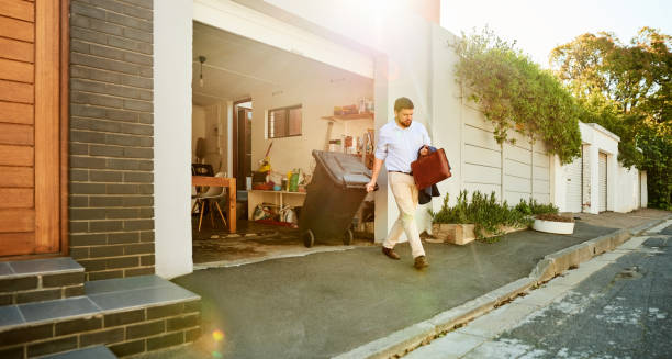 Best Yard Cleanup Services  in Knoxville, IA
