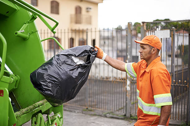 Best Construction Debris Removal  in Knoxville, IA